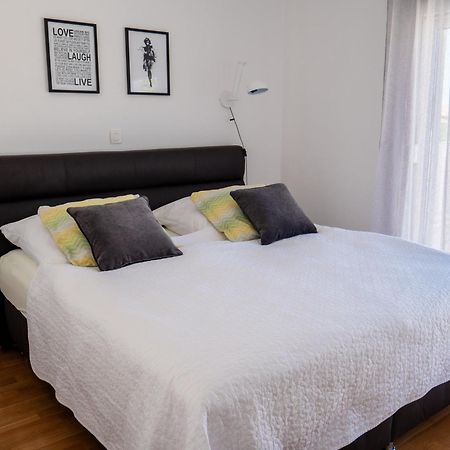 Maneni Villa Рогозница Екстериор снимка